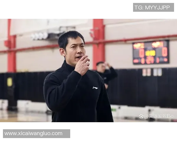 张庆鹏把北控带崩了！防卫倒数，进攻无系统，关键时刻迷之用人！